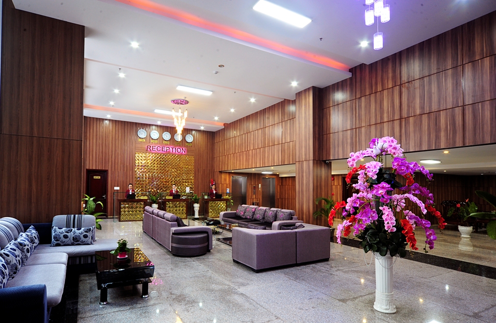 Khách Sạn Midtown